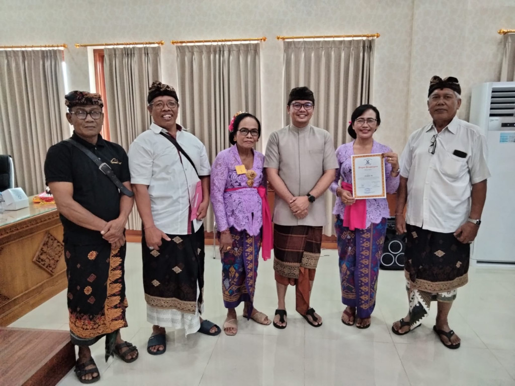 Werdha Kumara Kerobokan Kaja Hadiri Hari Lanjut Usia Nasional di Kantor Camat Kuta Utara